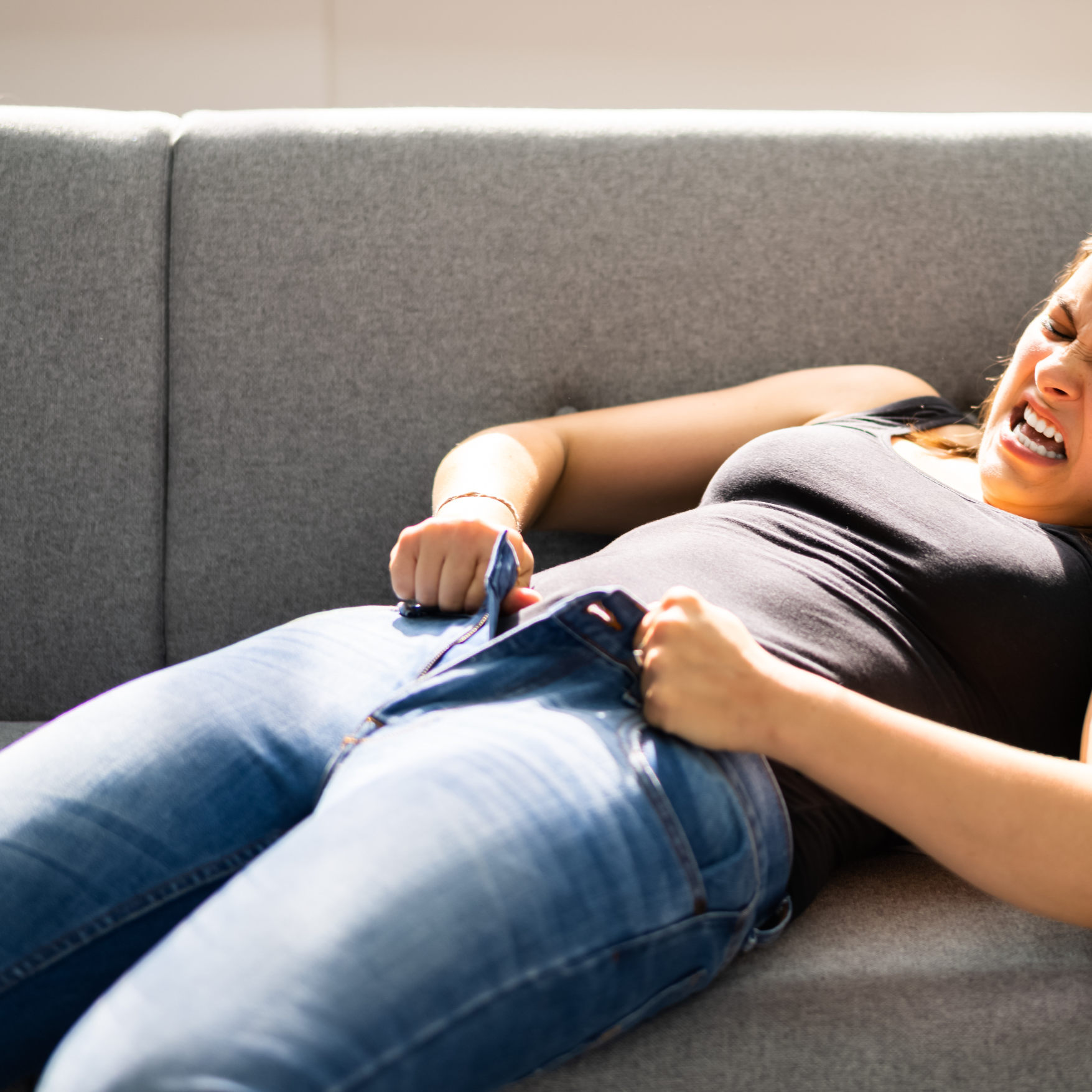 Jean ajustado en verano que da calor